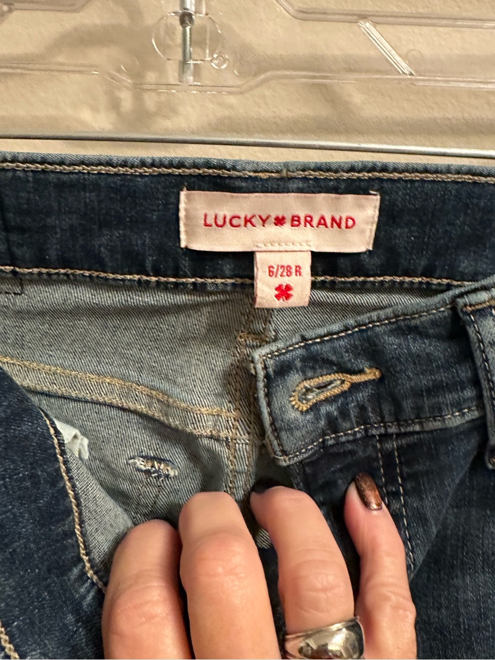 #292 Lucky Brand Women Skinny Jeans in Dark Blue Denim
